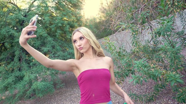 [BangTrickery] Jazmin Luv (Jazmin Luv Finds Her Lost Dog With Help Of A Stranger / 12.28.2021)